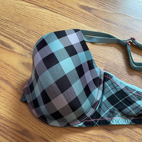 🚨🚨SOLD VS BRA BUNDLE🚨🚨 - Picture 5 of 5